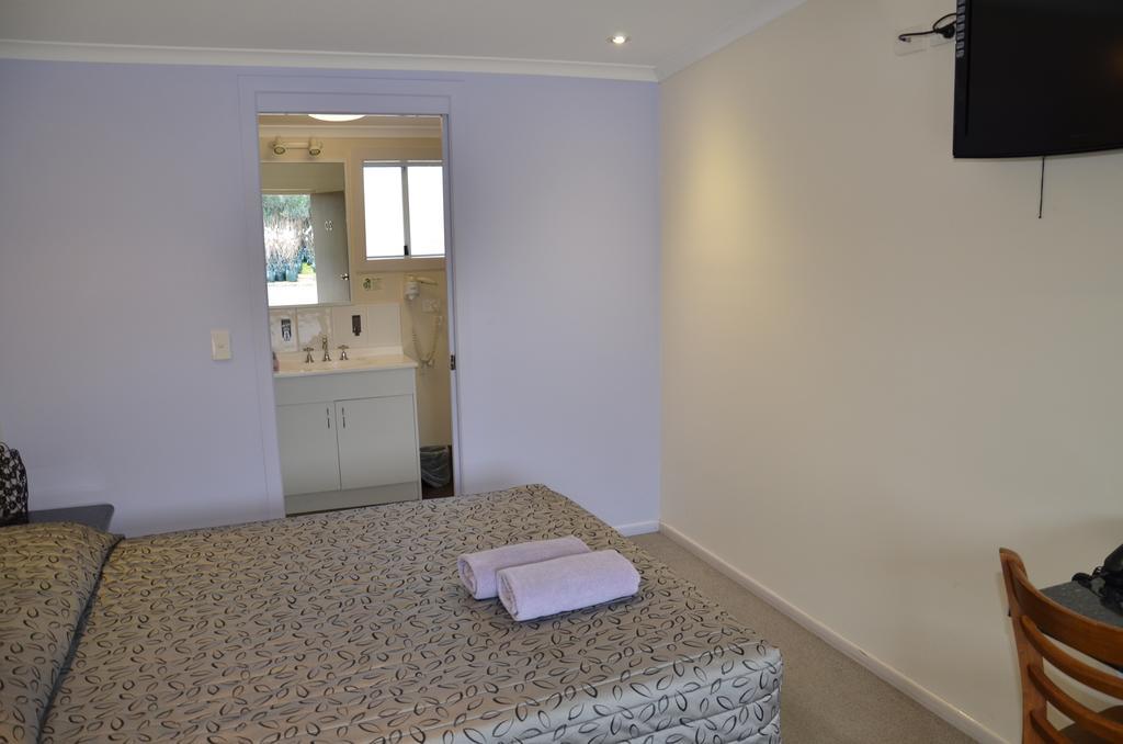 Warwick Motor Inn Quarto foto
